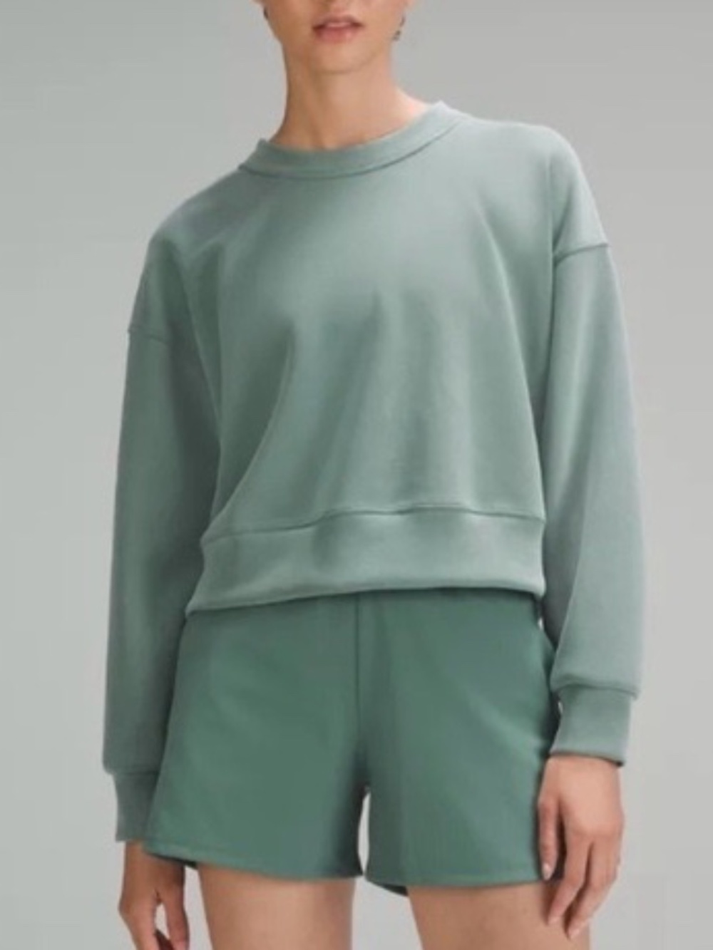 Lululemon Softstreme Perfectly Oversized Cropped Crew In Medium Forest, Size 4